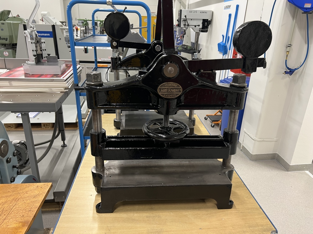 Screw bookbinding press with tapping block Karl Krause Lidograf printing machines