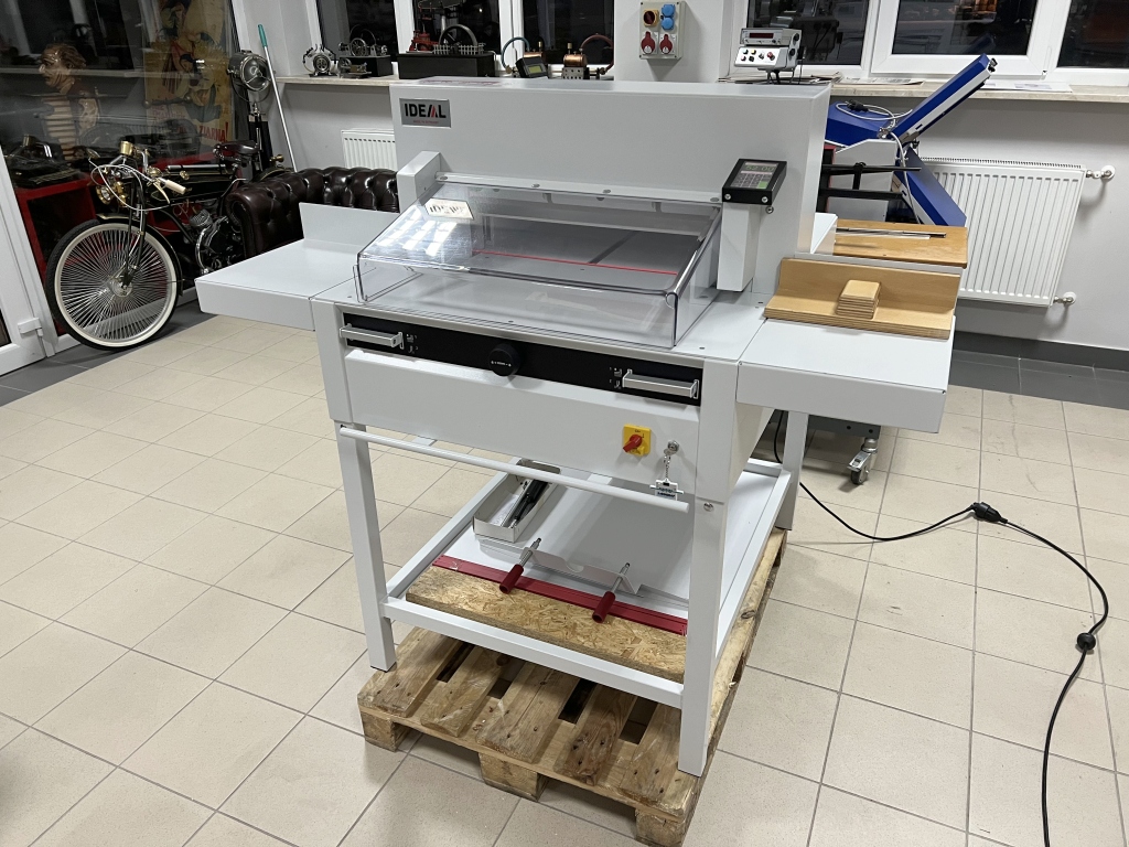 Ideal 5255 paper cutting guillotine Lidograf printing machines
