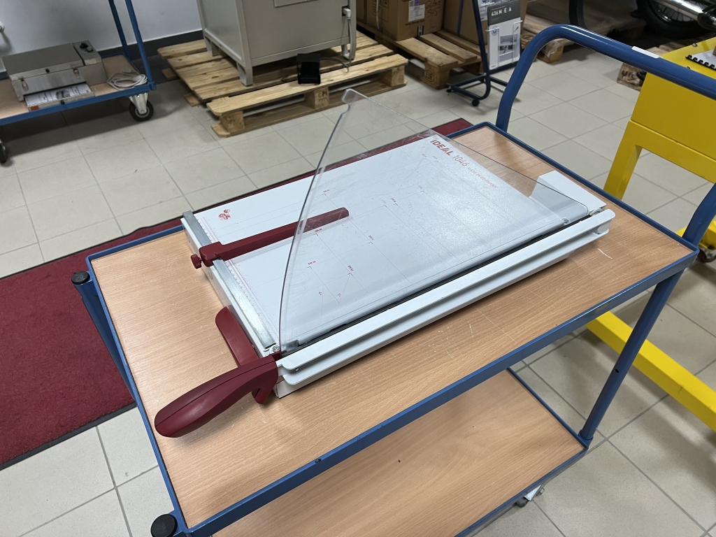 Bookbinding Guillotine Ideal 1046 Lidograf printing machines