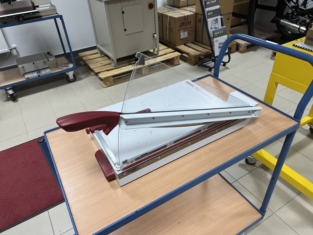 Bookbinding Guillotine Ideal 1046 Lidograf printing machines